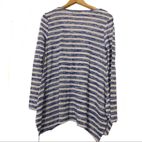 a.n.a Striped Fine Knit Sweater Top V neck Floaty - Picture 5 of 7